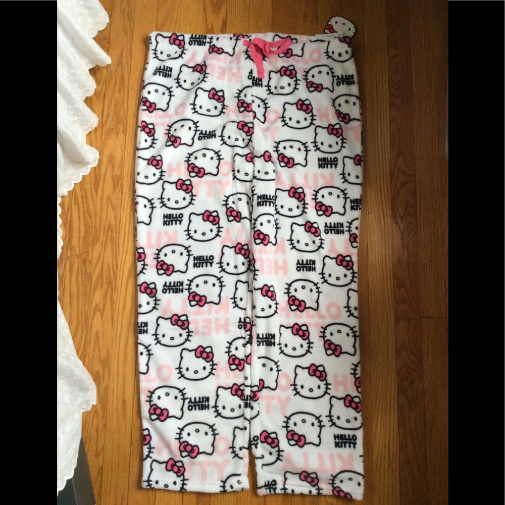 Hello kitty cozy plush pajamas